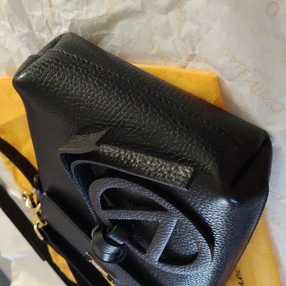 Valentino by Mario Women's gorgeous crossbody bag - Picture 7 of 15